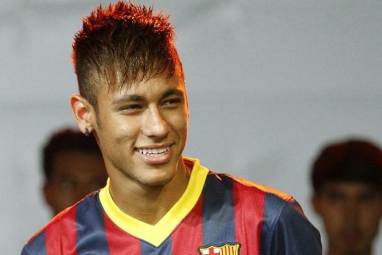 Neymar, demandado por el Barcelona.