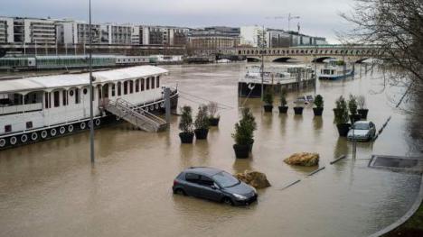 Seis muertos por inundaciones en el sur de Francia
