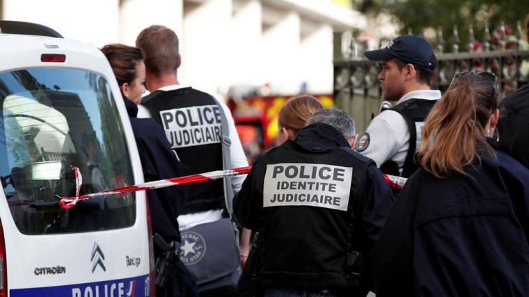 Un conductor atropella a seis militares franceses en lo que parece ser un atentado terrorista.