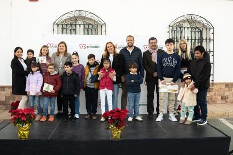 Primaflor otorga 10 becas educativas a hijos de empleados