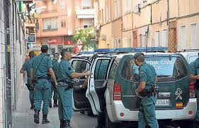 Diez agentes de la Vega Baja detenidos por pertenencia a una trama de corrupción