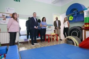 Gómez Caamaño destaca el apoyo de Aspaneps a la salud emocional de niños en Ferrolterra