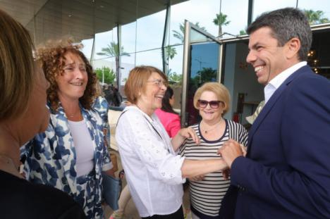 Carlos Mazón sonríe ante la tormenta: un presidente sin remordimientos