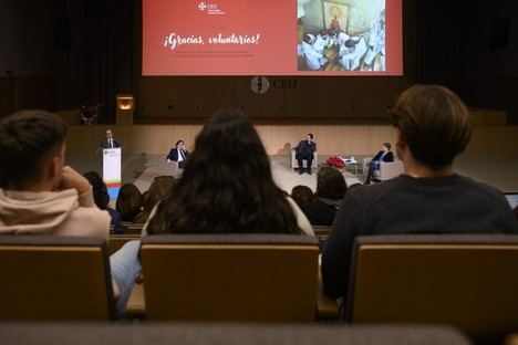 Universidad CEU Cardenal Herrera rinde homenaje a sus voluntarios