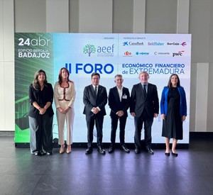 Santamaría resalta la importancia de las empresas familiares en el desarrollo económico de Extremadura