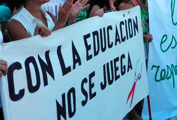Los sindicatos presentan su plan de acción en la huelga de la enseñanza pública contra el Decreto de Escolarización 