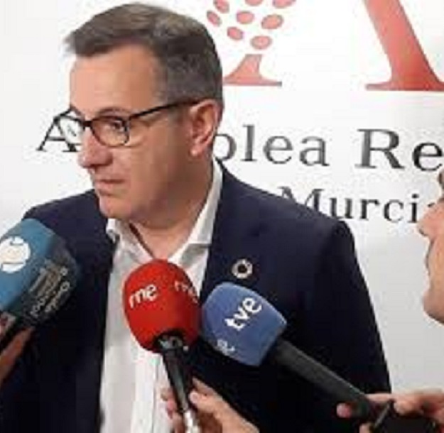 Diego Conesa reitera a López Miras la necesidad de acuerdos para reconstruir la Región
