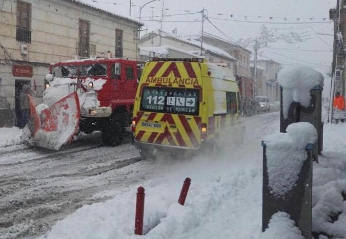 El Servicio de Emergencias y Protección Civil de Lorca tiene preparado el protocolo frente a nevadas y olas de frío a la espera de la evolución de la situación meteorológica prevista para el martes