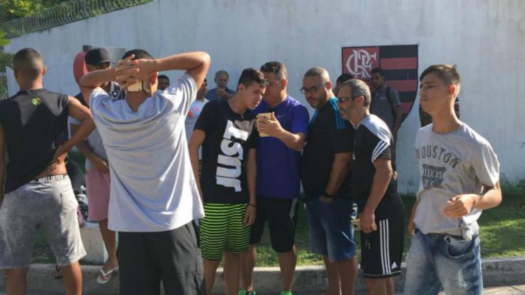 Diez muertos tras un incendio en la ciudad deportiva del Flamengo