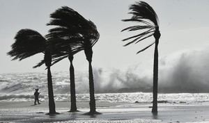 EMA advierte sobre fuerte viento y pide precaución en Almería