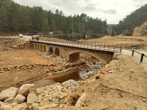La Generalitat amplía el puente del Charco Negro en Sinarcas para mejorar su resistencia a inundaciones