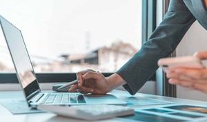 Andalucía invierte 2,6 millones en mejorar servicios digitales locales