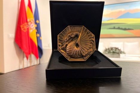 Chivite agradece a la Comunitat Valenciana por su distinción tras la DANA