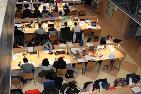 La UAL ofrece horarios especiales para estudiar en Navidad