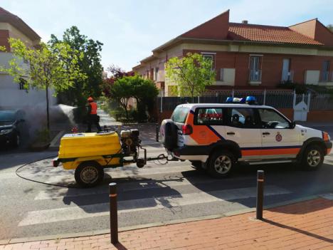 El Ayuntamiento de Lorca intensifica las labores de limpieza y desinfección de los espacios públicos por lo que podrán pasear los menores a partir de este próximo domingo