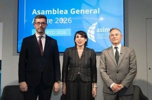 Lorenzana destaca la importancia de decisiones prudentes en la transición energética de Galicia