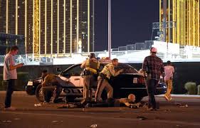 Última hora . Son ya 50 los muertos y más de un centenar de heridos en el tiroteo de Las Vegas
 