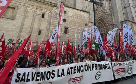 Ángeles Férriz: “Sobran los motivos para defender en la calle la sanidad pública ante los depredadores de la derecha que la deterioran y la destrozan”