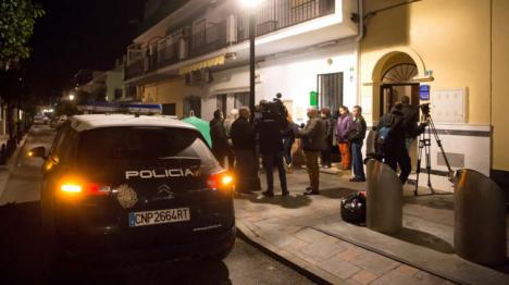 Detenido tras apuñalar a su madre en Marbella e intentar suicidarse