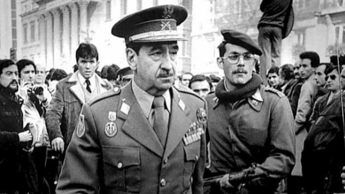 Después de Franco le llegará el turno a los generales Milans del Bosch y a Moscardó
