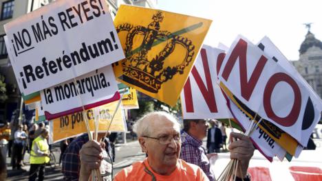 Pamplona otra ciudad mas que pide la abolición de la monarquía