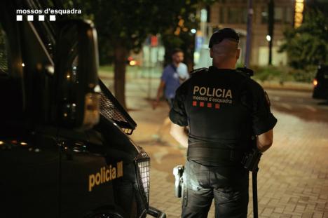 Una mujer ha sido detenida en Barcelona por cortarle el pene al hombre que intentaba abusar de ella