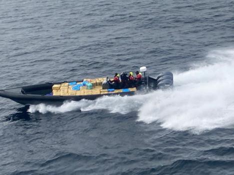 Un agente de la Guardia Civil herido en una peligrosa persecución de narcos en Isla Cristina