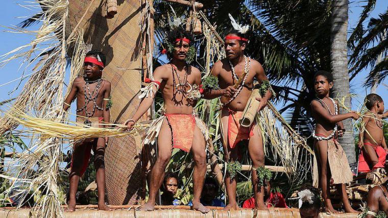 El enfrentamiento entre tribus rivales que provocó una matanza de decenas de personas en la remota Papua Nueva Guinea