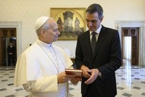 Sánchez y el Papa León XIV abogan por la paz y el derecho internacional en el Vaticano