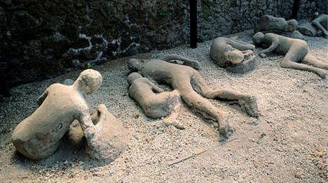 Encuentran el esqueleto de un hombre decapitado por la erupción del Vesubio
 