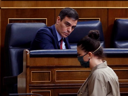 José Bono se querella contra VOX por atacar a su hijo y su pareja, mientras el PSOE valora si llevar a Vox ante los tribunales por acusar al Gobierno de aplicar la eutanasia a mayores