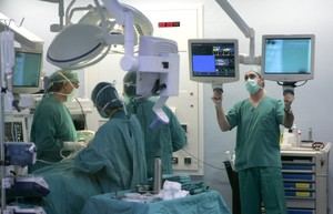 Sanidad acorta a 17 días la espera para cirugías de pacientes críticos en Valencia