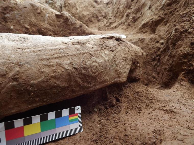GRANADA, ANTES QUE MUSULMANA FUE ROMANA: Descubren un sarcófago romano de plomo