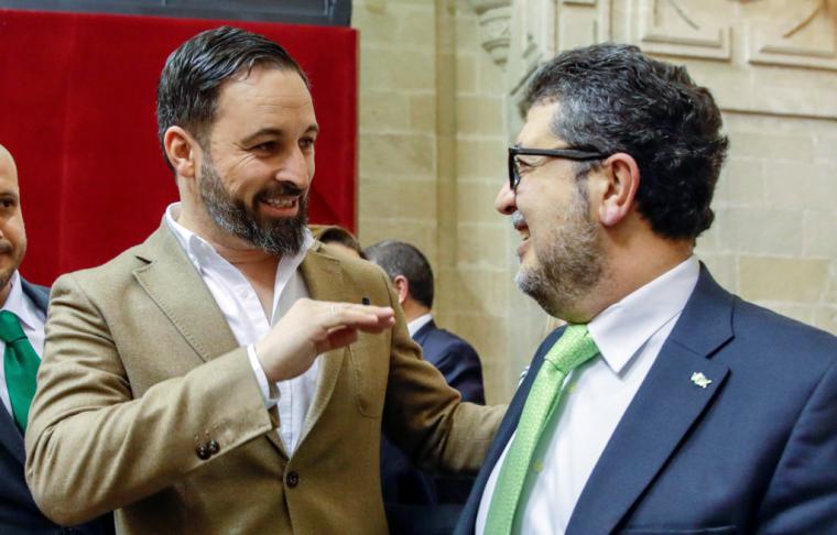 ' Hijos de puta sin padre conocido' el twiter del exjuez y diputado andaluz de VOX, Francisco Serrano