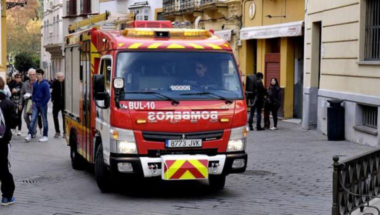 Encuentran muertos a dos turistas franceses en una habitacion de hotel de Sevilla
 