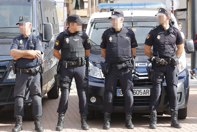 La Policía de Sevilla busca a hombre asiático al que acusan de la muerte de una mujer 