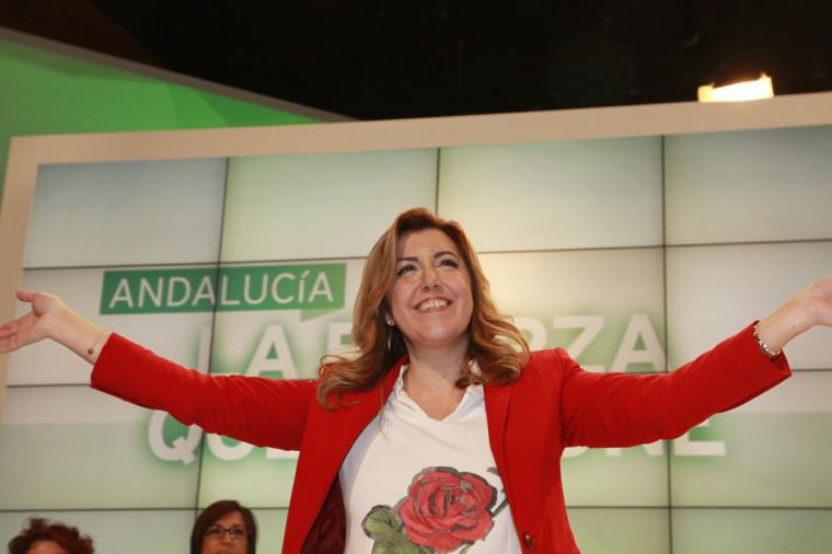 Susana Díaz llenó su acto de campaña en Madrid con autobuses gratis, bocadillos y amenazas de despido