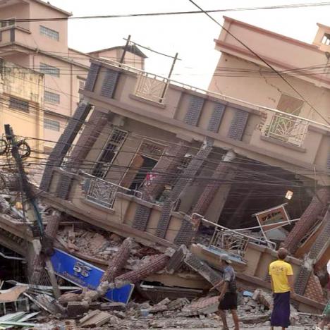 Desastre en Myanmar. Un Terremoto Devastador de 7.7 Magnitud Deja Más de 200 Muertos y Cientos de Heridos. Descubre Lo Que Está Sucediendo