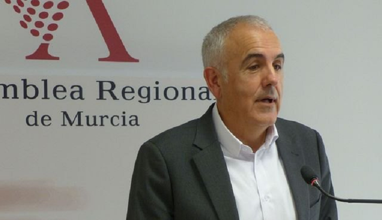 Martínez Baños: “Lamentablemente, López Miras está consiguiendo que la Asamblea deje de ser útil para la ciudadanía de la Región de Murcia”