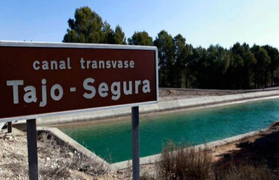 La Mesa del Agua de Almería señala que los regantes del Almanzora pierden un 30% de agua tras el cambio de reglas en el trasvase Tajo-Segura aprobado por el Gobierno 