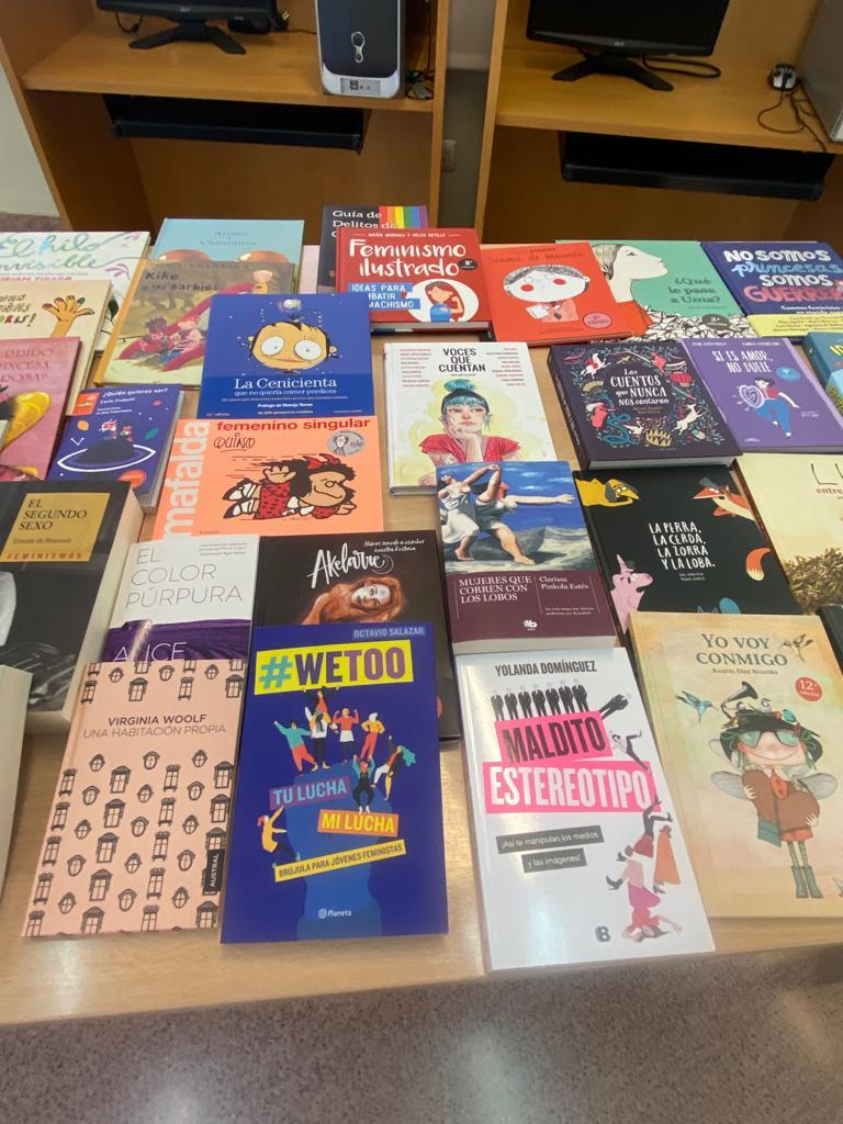 La Biblioteca municipal de Puerto Lumbreras incorpora medio centenar de libros de temática sobre igualdad y diversidad 