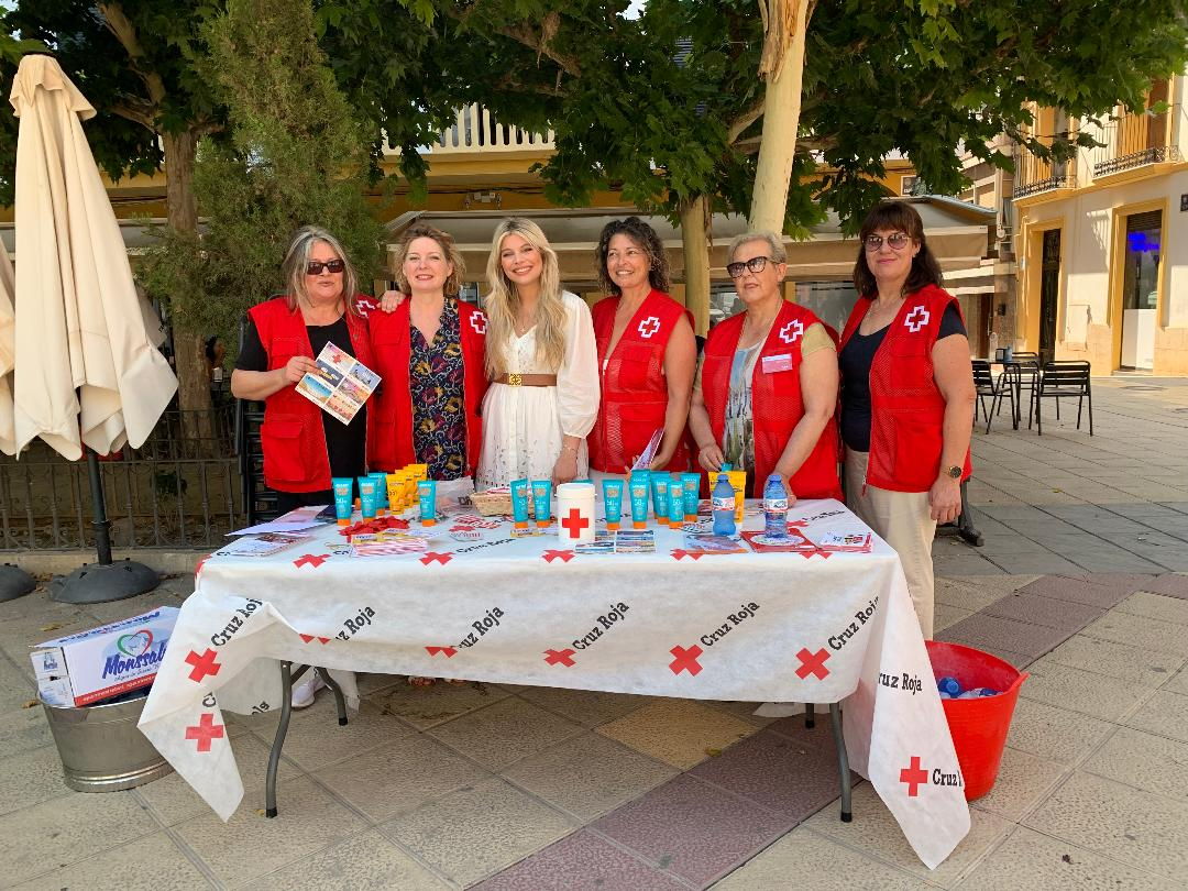 La Concejalía de Sanidad y Cruz Roja desarrollan una campaña de concienciación ciudadana 'para evitar golpes de calor en nuestro municipio'