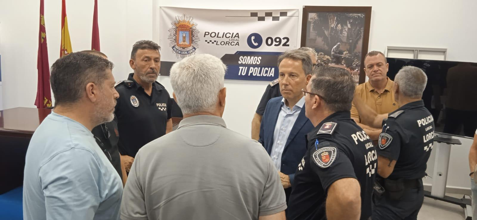 Los vecinos residentes en que las diputaciones de Lorca 'recuperan' las patrullas permanentes de vigilancia por parte de la Policía Local y contarán en septiembre con un Grupo de Respuesta en Pedanías (GRP)