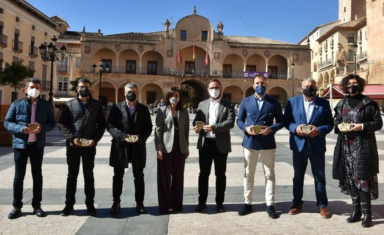 Lorca señaliza con placas de bronce sus siete espacios ligados a la cultura judía