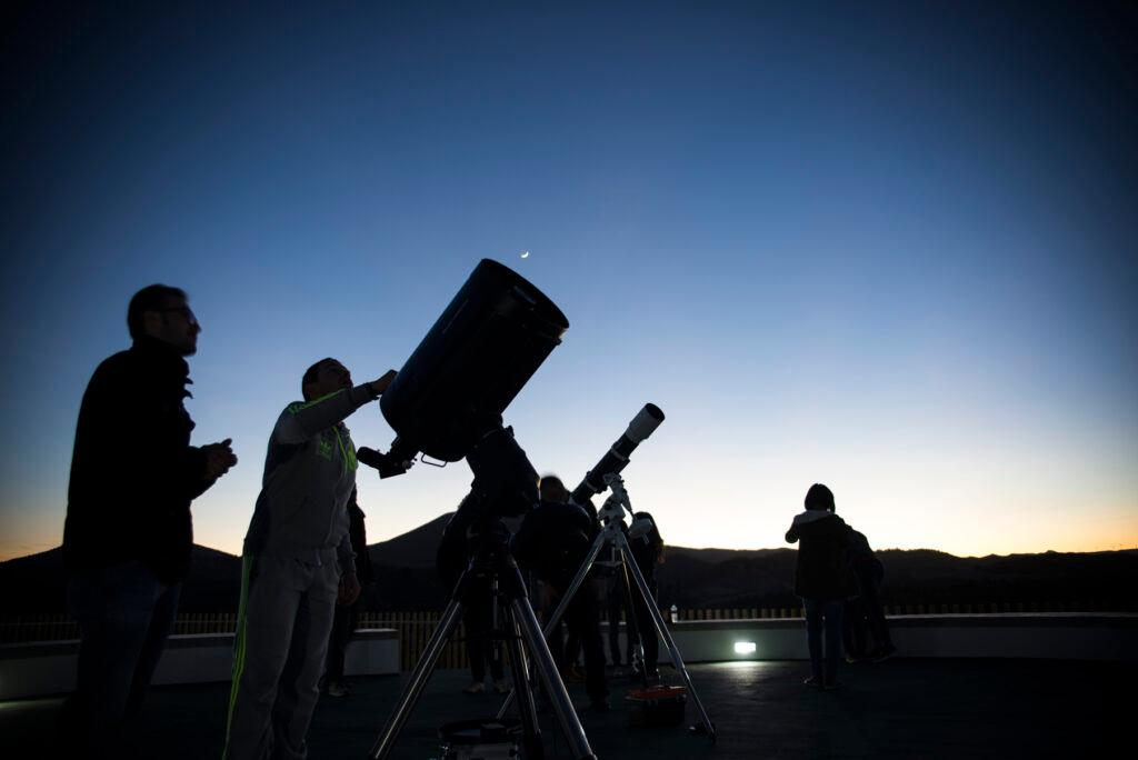 Ayuntamiento y Agrupación Astronómica renuevan el convenio para la realización de actividades en el Observatorio del Cabezo de la Jara