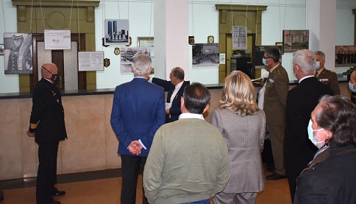 Inauguración en la Comandancia Naval de Valencia y Castellón de la exposición de fotos históricas sobre el “Juan Sebastián de Elcano”