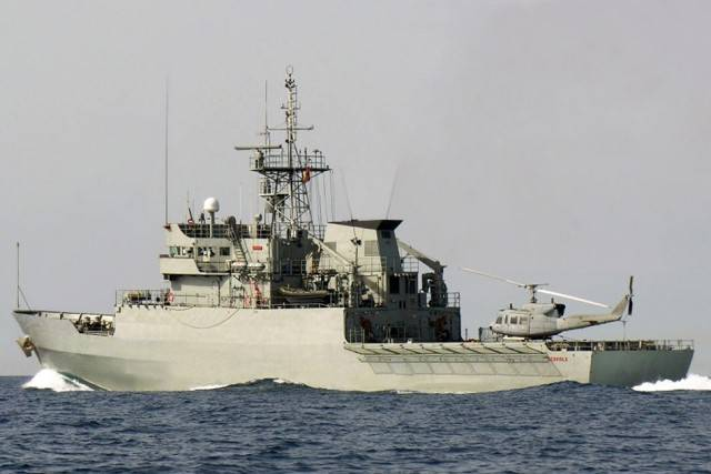 El Patrullero de altura ‘Centinela’ realiza seguimiento y monitorización de dos buques rusos