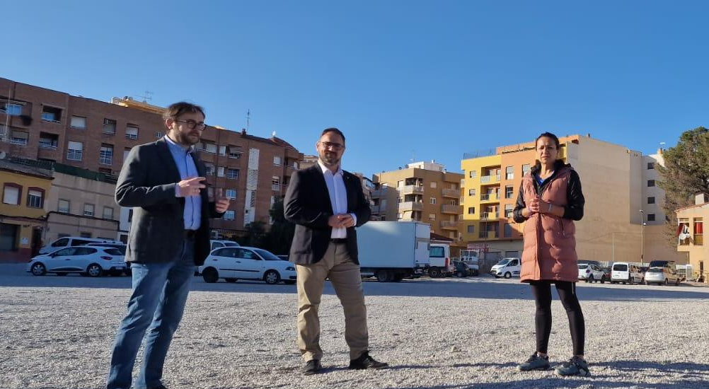 El Ayuntamiento de Lorca habilita un nuevo aparcamiento gratuito con capacidad para 200 vehículos entre el Camino Marín y la calle Martín Morata