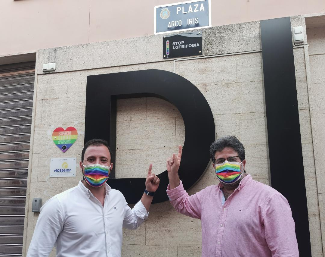 Ciudadanos Lorca celebra que el municipio cuente con una ‘Plaza Arco Iris’ en pleno centro histórico para visibilizar al colectivo LGTBI