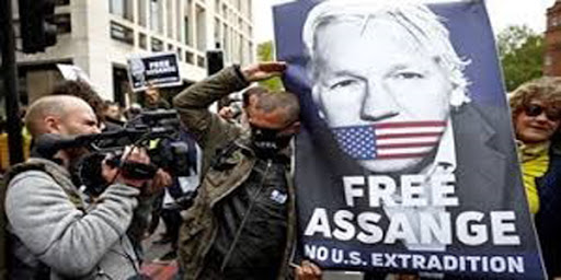 Centenares de personas exigieron el pasado sábado en Londres la liberación del fundador de Wikileaks, Julian Assange